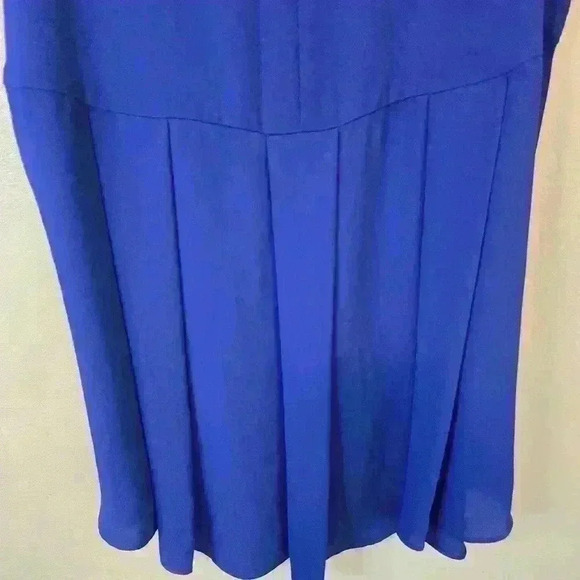 Vince Camuto Sleeveless Flowy Top Blouse in Cobalt Blue Size S Officecore - Picture 6 of 8